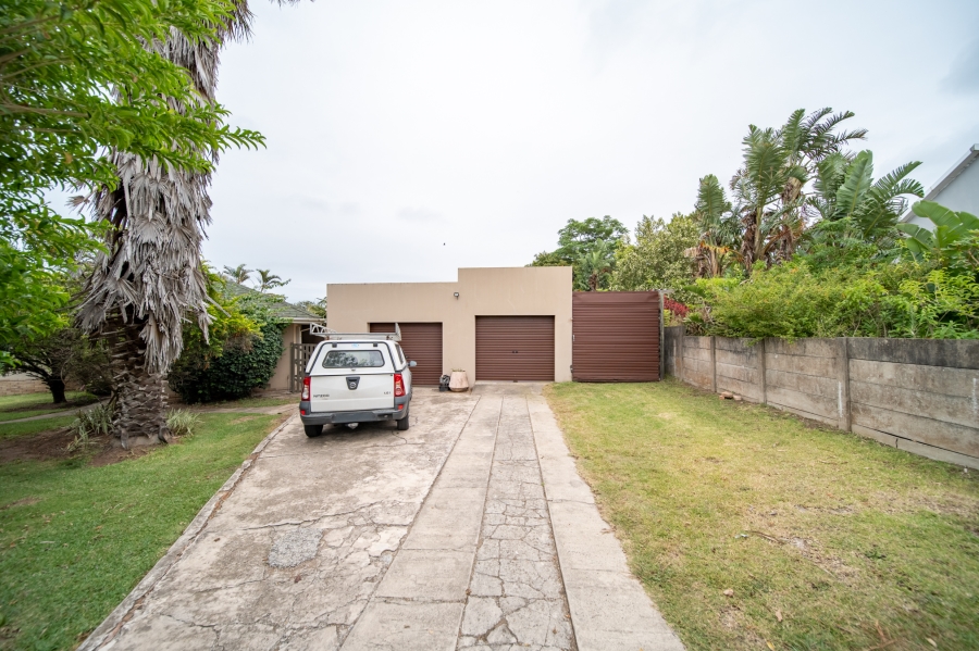 4 Bedroom Property for Sale in Sunnyridge Eastern Cape